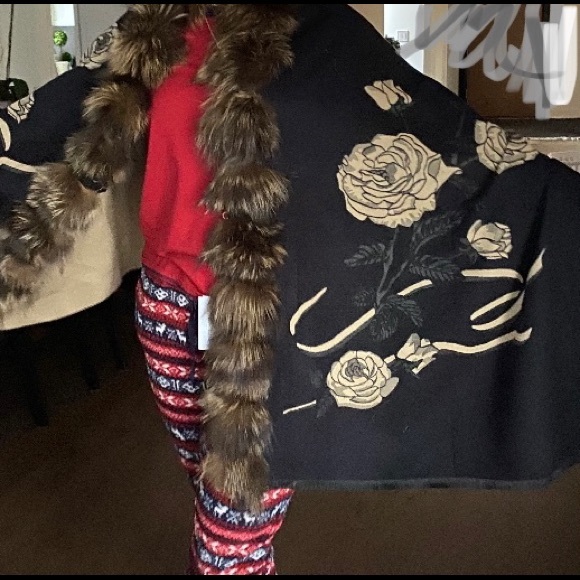 Ladies Belle Fare “Adur” Shawl/ wrap - Picture 2 of 9